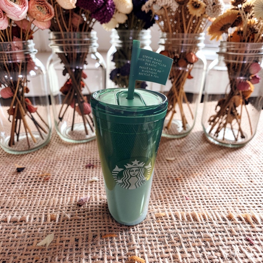 NEW Starbucks Green Apron Cup 2024/2025 Employee EXCLUSIVE 24 oz Plastic Tumbler
